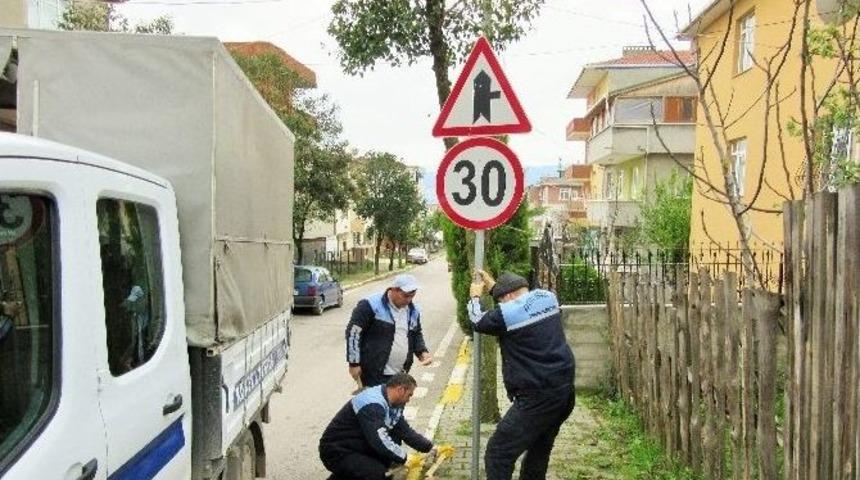 Zabıta, Trafik Denetimlerini Titizlikle Y&uuml;r&uuml;t&uuml;yor