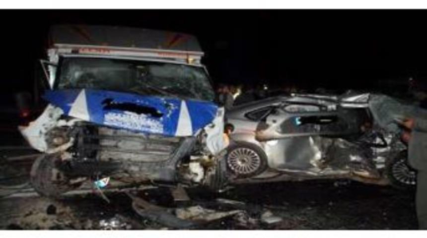 Baba İle Oğul Kazada Can Verdi