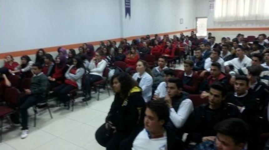 Akut&rsquo;tan &ldquo;acil Durum Ve Deprem&rdquo; Semineri