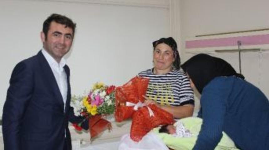 Uzmanlar Anne Adaylarını Uyarıyor: &ldquo;normal Doğum Yapın&rdquo;