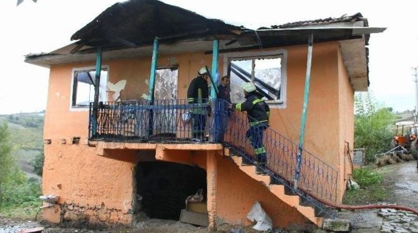 Kış G&uuml;n&uuml; Evsiz Kaldı