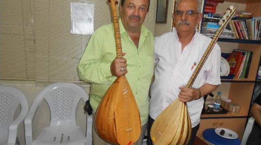 Eskişehirli Sanat&ccedil;ılar Atat&uuml;rk&rsquo;&uuml; Şiir, T&uuml;rk&uuml; Ve Şarkılarla Andı