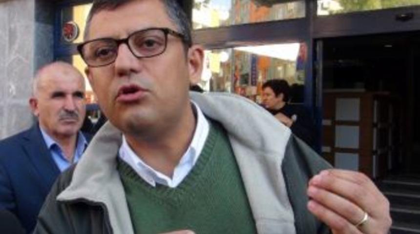 Chp&rsquo;li &Ouml;zel &rsquo;fet&ouml;&rsquo; Ş&uuml;phelilerini Ziyaret Etti