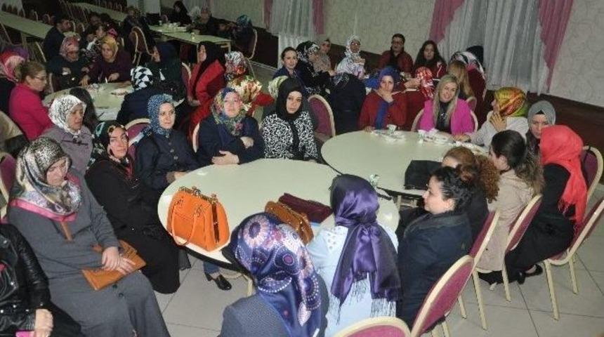 Ak Parti’den Seçimde Görev Alanlara Teşekkür Yemeği