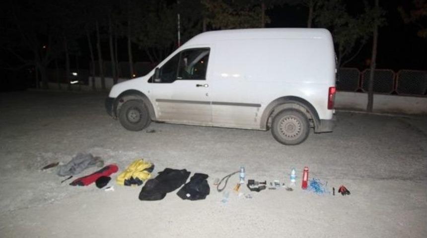 B&uuml;y&uuml;kbaş Hayvan Hırsızları Jandarmadan Ka&ccedil;amadı