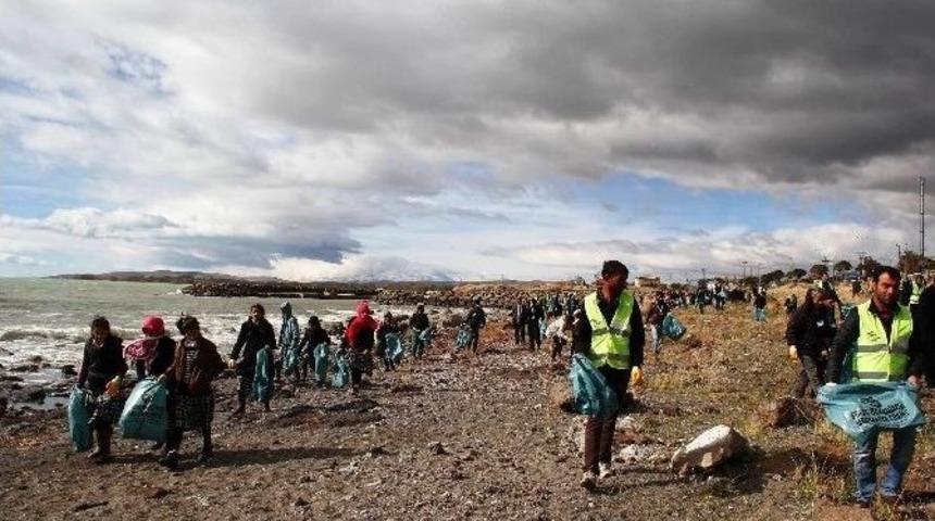 Erciş&rsquo;te Sosyal, Eğitim Ve Yardımlaşma Etkinlikleri