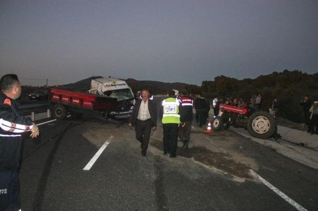 Balıkesir&rsquo;de Trafik Kazası: 1 &Ouml;l&uuml;, 2 Yaralı