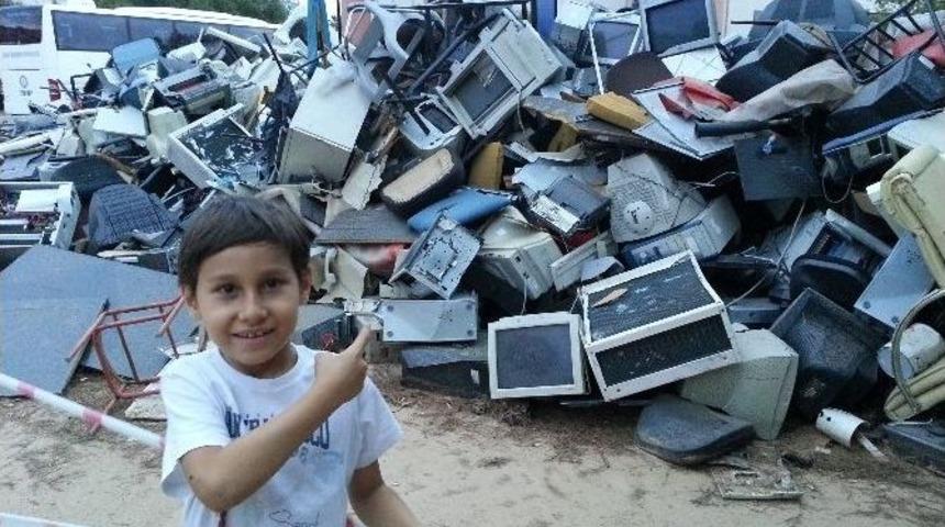 Teknoloji De Teknolojiye Yenik D&uuml;şt&uuml;