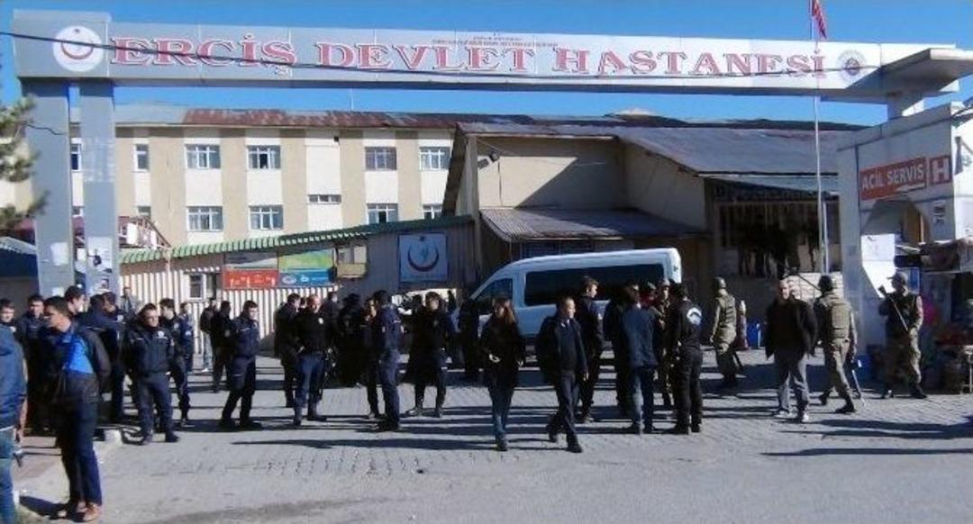 Van&rsquo;dan Acı Haber: 1 Asker Şehit, 3 Yaralı