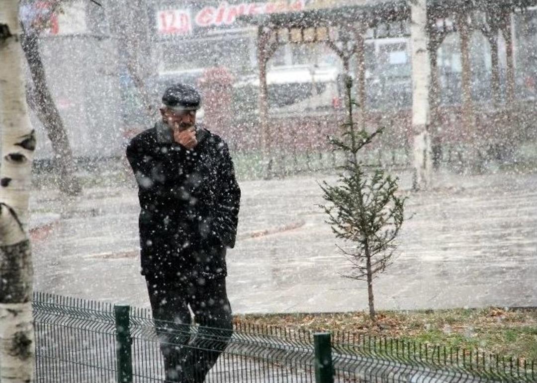 Ardahan&rsquo;da Eğitime Kar Engeli