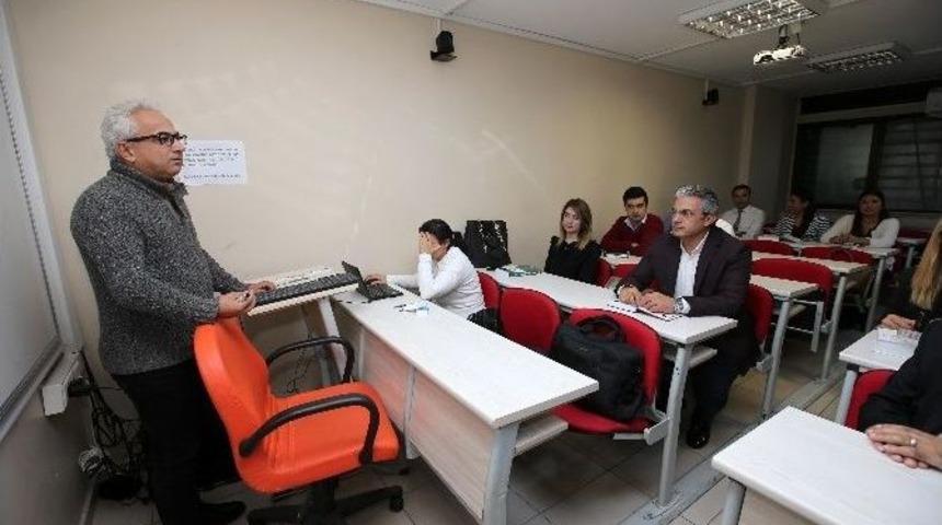 Karşıyaka Belediye Başkanının Tezi Kitap Oluyor