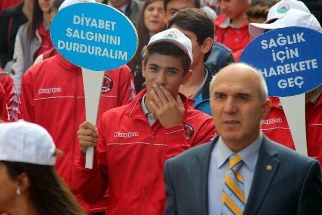 Önce Diyabet Yürüyüşü, Sonra Bisiklet Dağıtımı