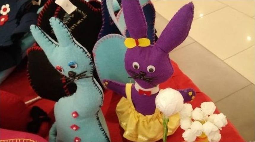 Resim Ve El Sanatları Sergisi A&ccedil;ıldı