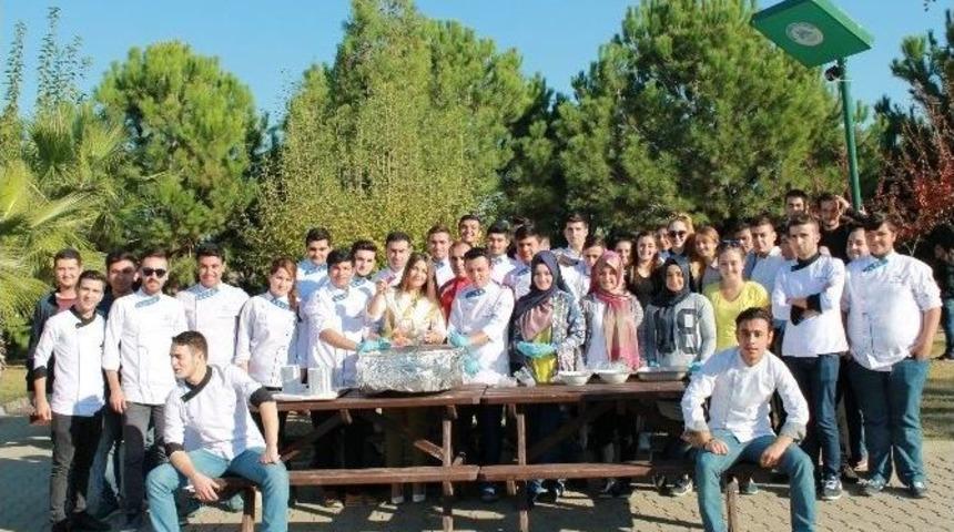 Manavgat Myo&rsquo;da Geleneksel Aşure G&uuml;n&uuml;