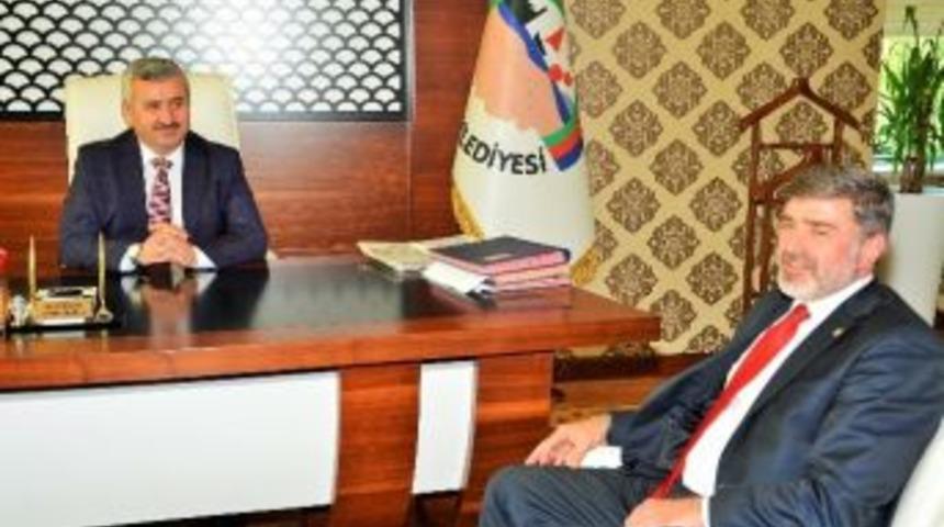 Başkan Baran Kocaeli Milletvekili Sami &Ccedil;akır&rsquo;ı Ağırladı