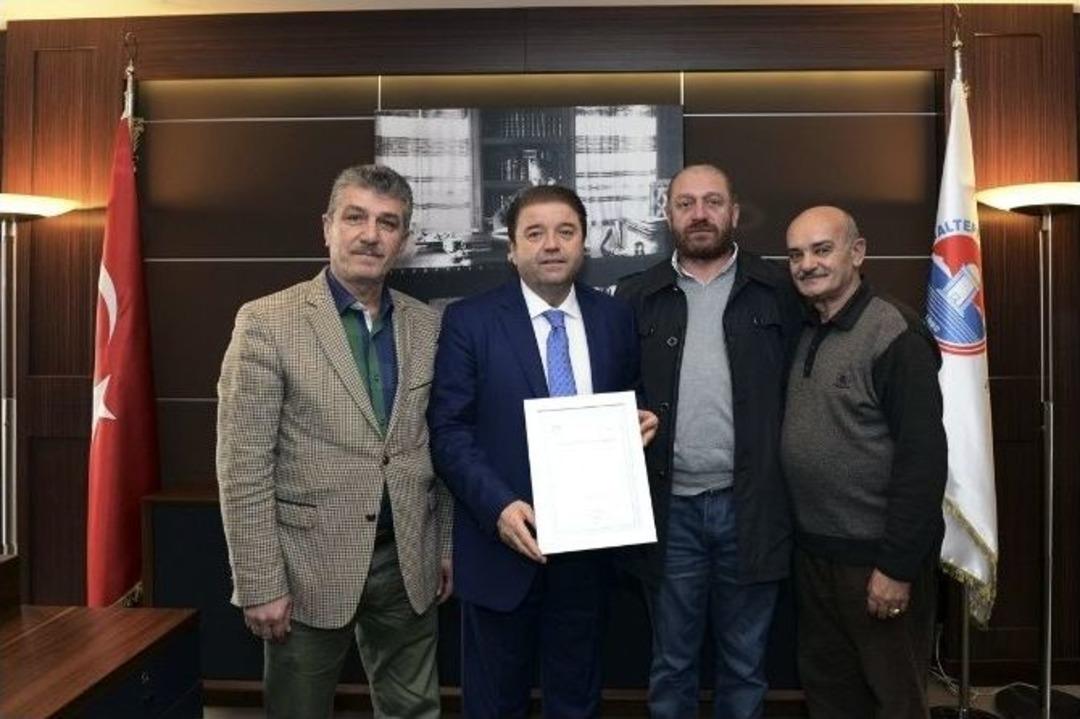 Başkan Kılı&ccedil;, Esnafın Y&uuml;z&uuml;n&uuml; G&uuml;ld&uuml;r&uuml;yor