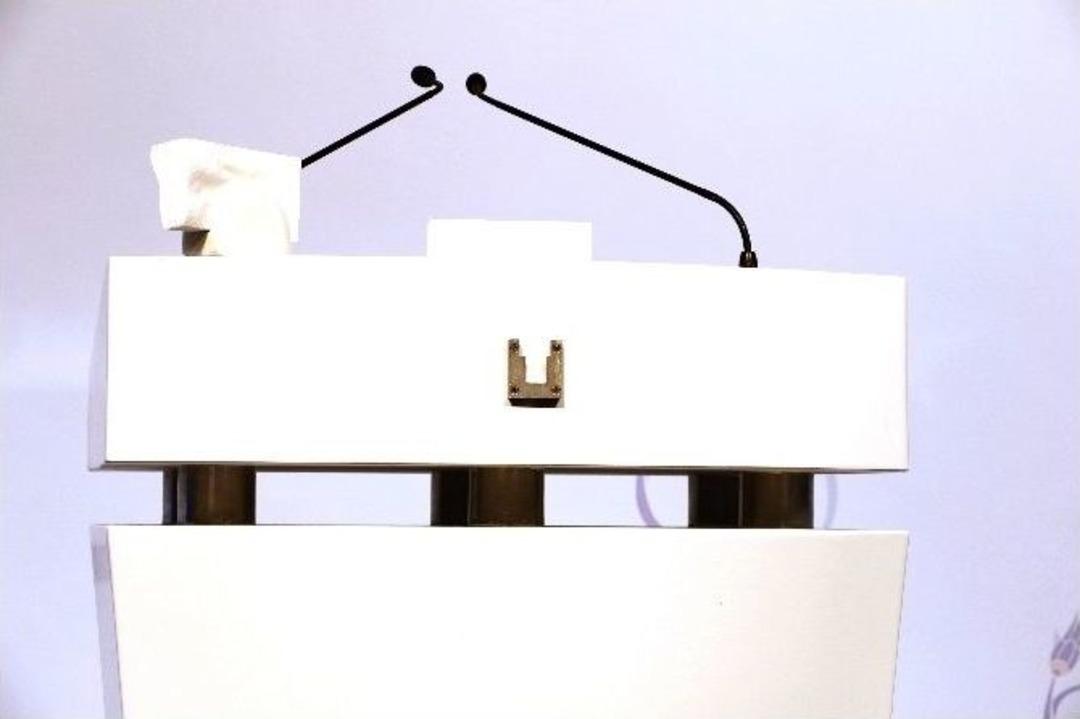 Obama Ve Merkele Kurşun Ge&ccedil;irmez &Ouml;zel K&uuml;rs&uuml; Ve Paravan