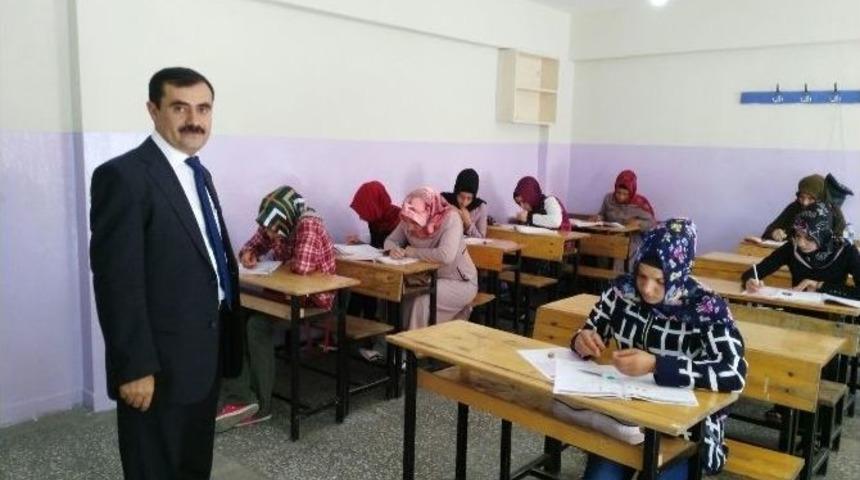 Şanlıurfa&rsquo;da 74 Bin &Ouml;ğrenciye &Uuml;cretsiz Deneme Sınavı