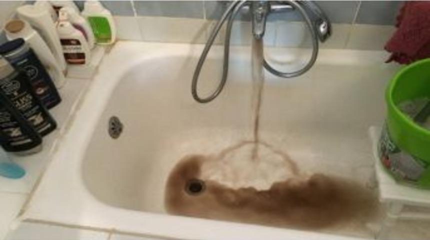 &Ccedil;eşmelerden &Ccedil;amur Akıyor