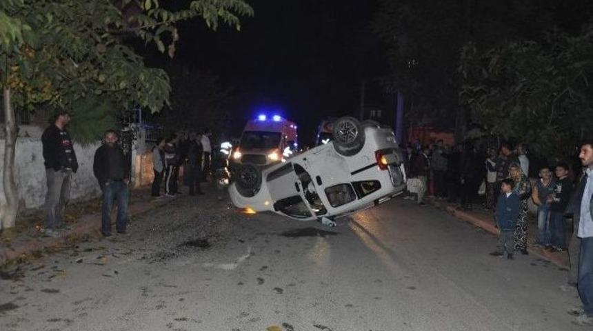 İneg&ouml;l&rsquo;de Trafik Kazası: 3 Yaralı