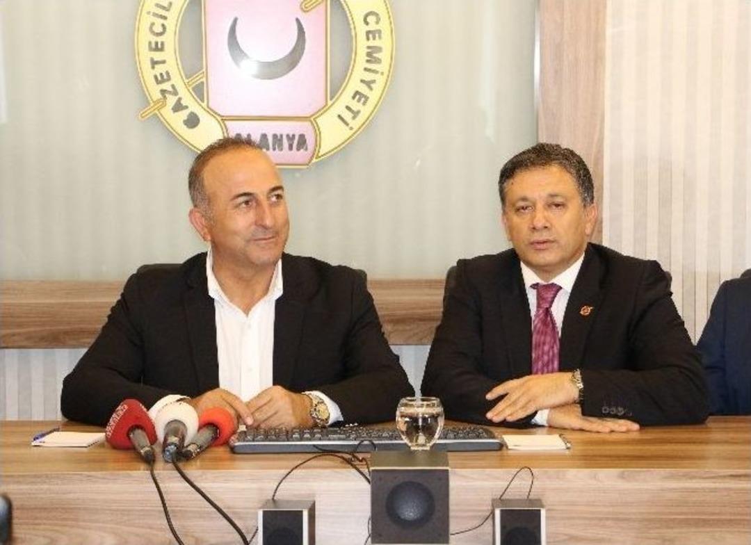 Ak Parti Genel Başkan Yardımcısı &Ccedil;avuşoğlu Alanya&rsquo;da