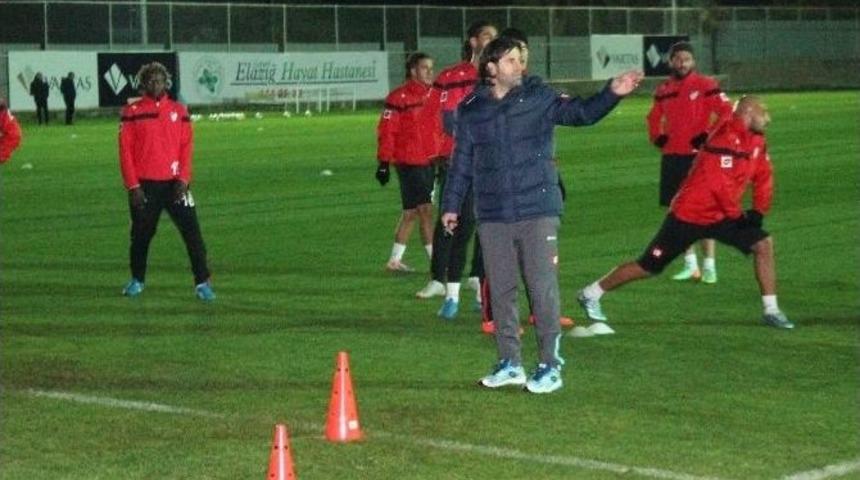 Elazığspor&rsquo;da İbrahim &Uuml;z&uuml;lmez D&ouml;nemi Başladı
