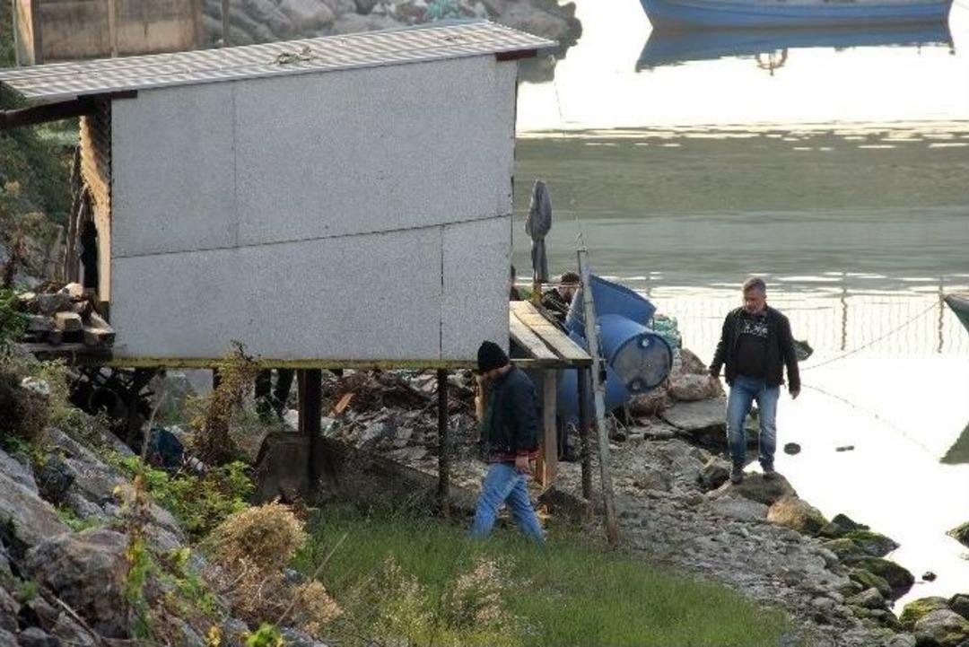 Polis Derede Uyuşturucu Aradı