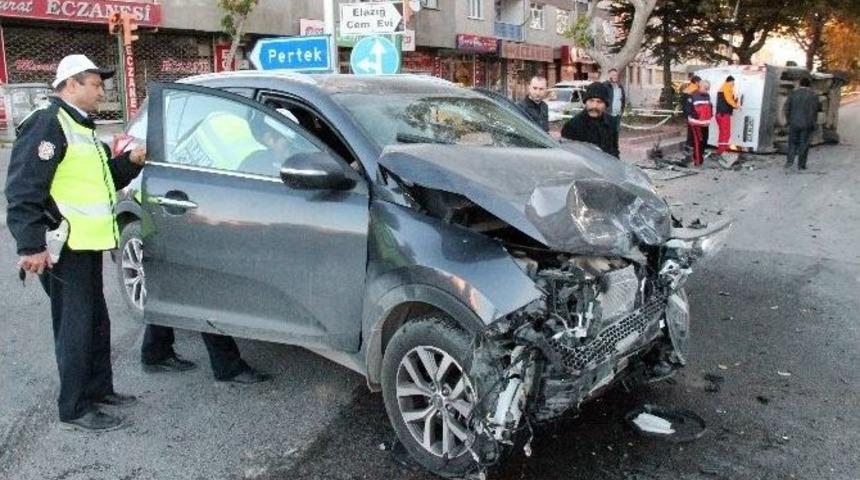 Elazığ&rsquo;da Trafik Kazası: 6 Yaralı