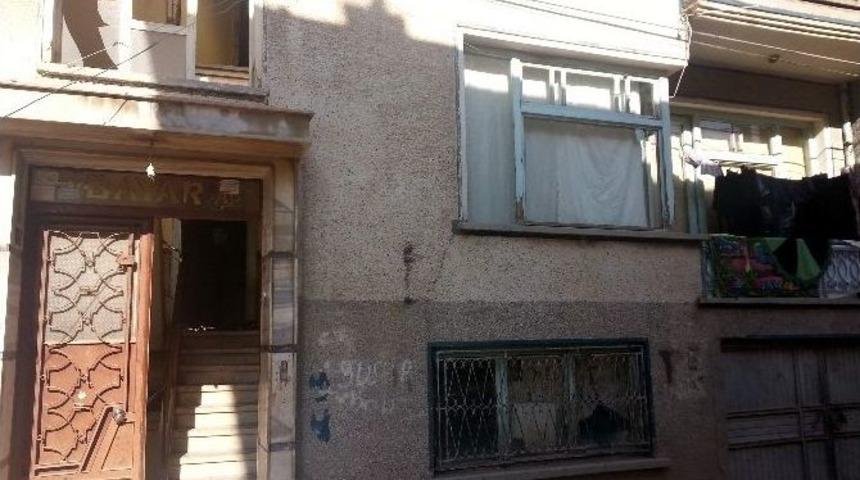 Suriyeli Anne Uyuyakalınca Emzirdiği Bebeği &Ouml;ld&uuml;