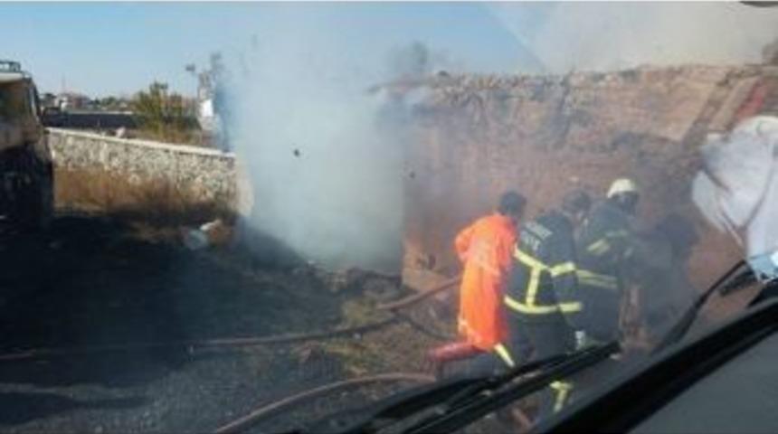 Odunluk Yangını Korkuttu