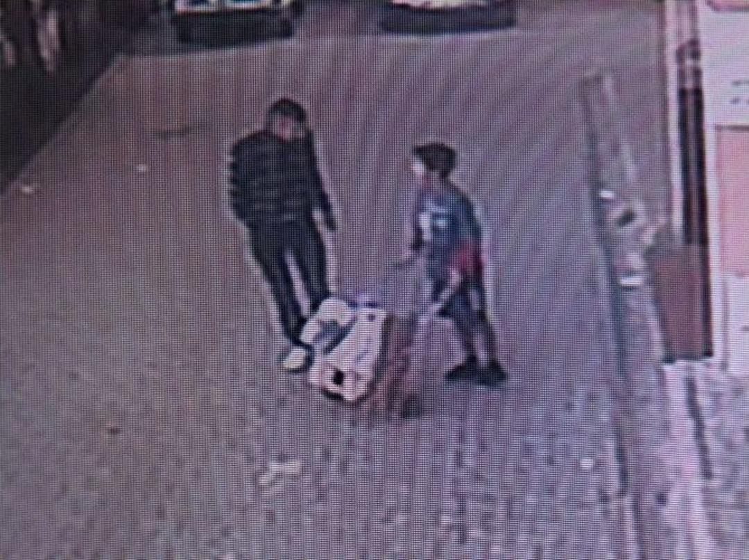 İşitme Engelli S&uuml;t&ccedil;&uuml; &Ccedil;ocuk Gasp Edildi