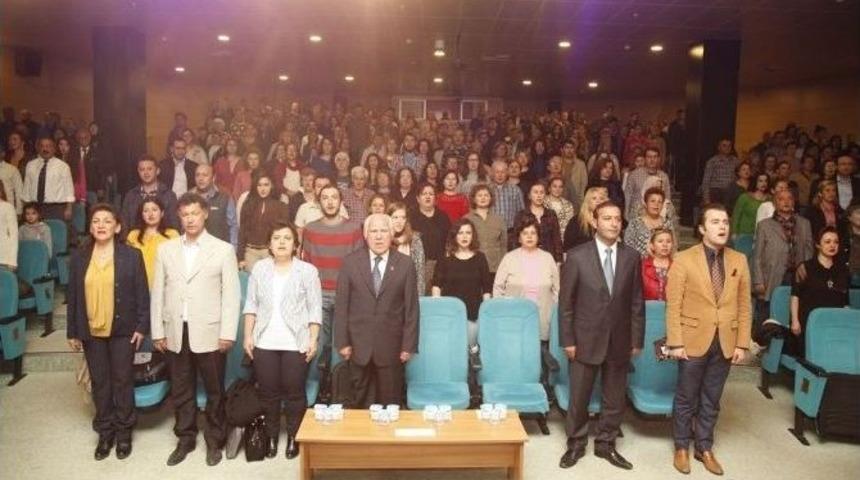 Atat&uuml;rk, Sevdiği Şarkılar Ve T&uuml;rk&uuml;lerle Anıldı