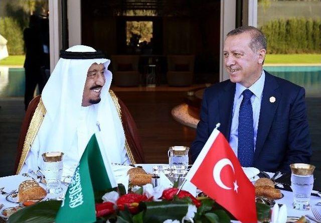 Cumhurbaşkanı Erdoğan, Suudi Kral Salman İle Görüştü