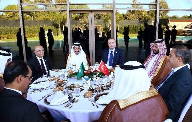 Cumhurbaşkanı Erdoğan, Suudi Kral Salman İle Görüştü