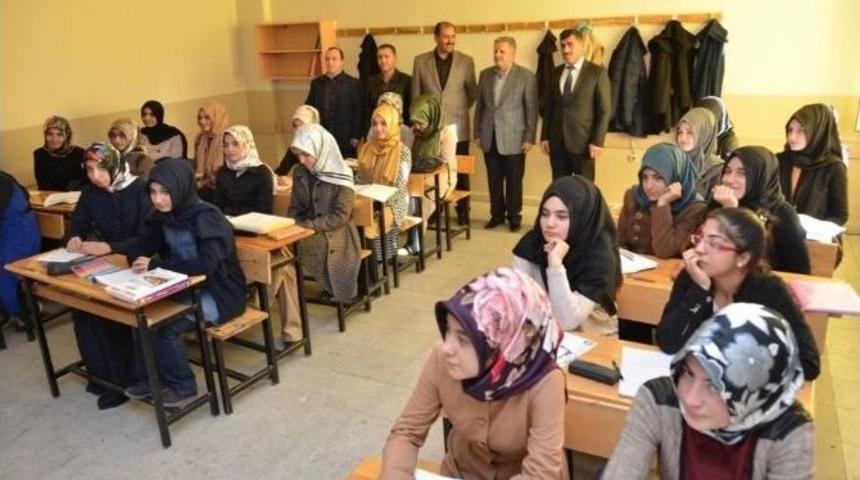 Vali Kahraman Destekleme Ve Yetiştirme Kurslarını Ziyaret Etti