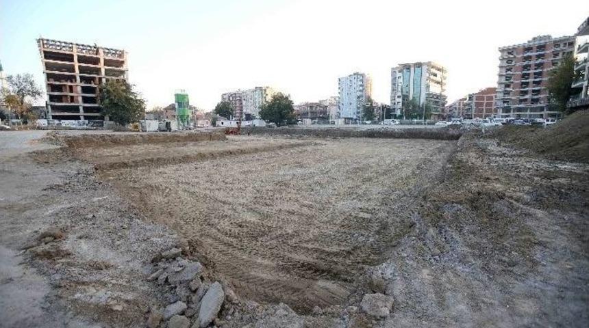 Karşıyaka&rsquo;da &Uuml;niversite Sevinci