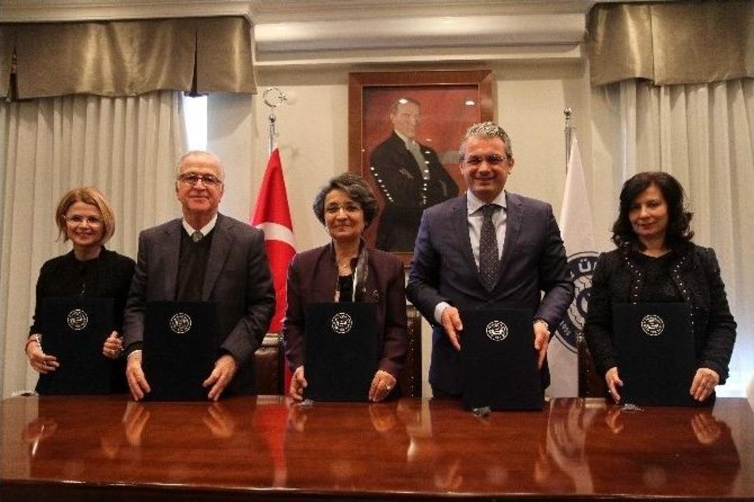 Karşıyaka&rsquo;ya &Uuml;niversite M&uuml;jdesi