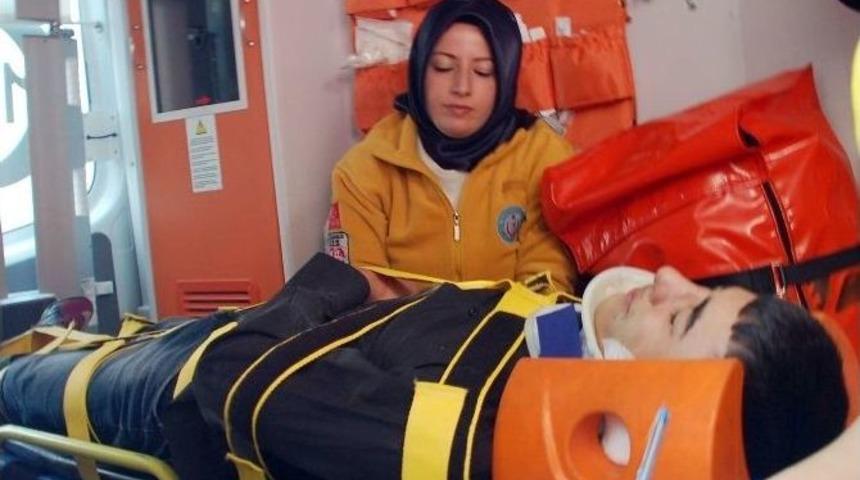 Otomobil İle Bisiklet &Ccedil;arpıştı: 1 Yaralı