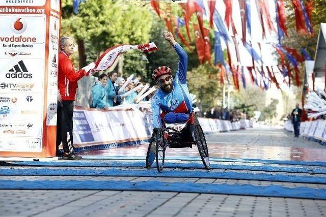 Bağcılarlı Atletler Vodafone İstanbul Maratonu’nda İlk 3’ü Paylaştı