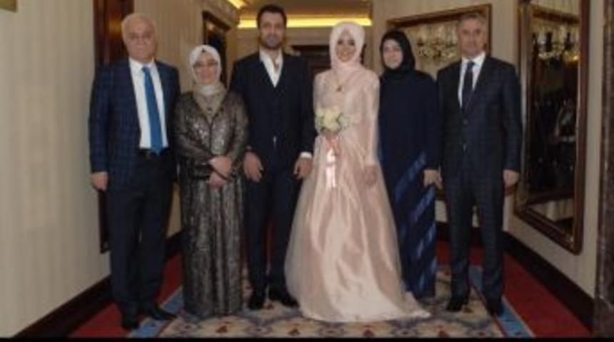 Yanılmaz Ailesinin Mutlu G&uuml;n&uuml;