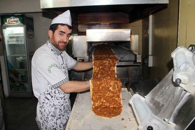 Elazığ’dan Guinness’e Aday Lahmacun