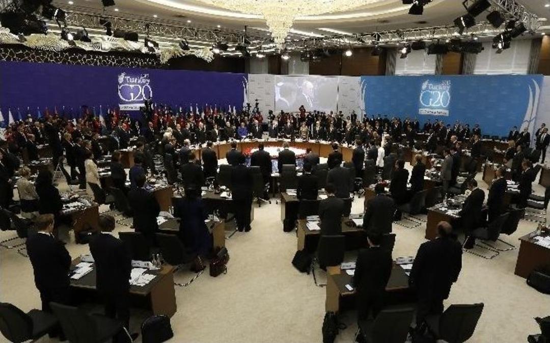 G20 Zirvesi&rsquo;nde Erdoğan Liderleri Paris&rsquo;teki Ter&ouml;r Saldırısı İ&ccedil;in Saygı Duruşuna &Ccedil;ağırdı