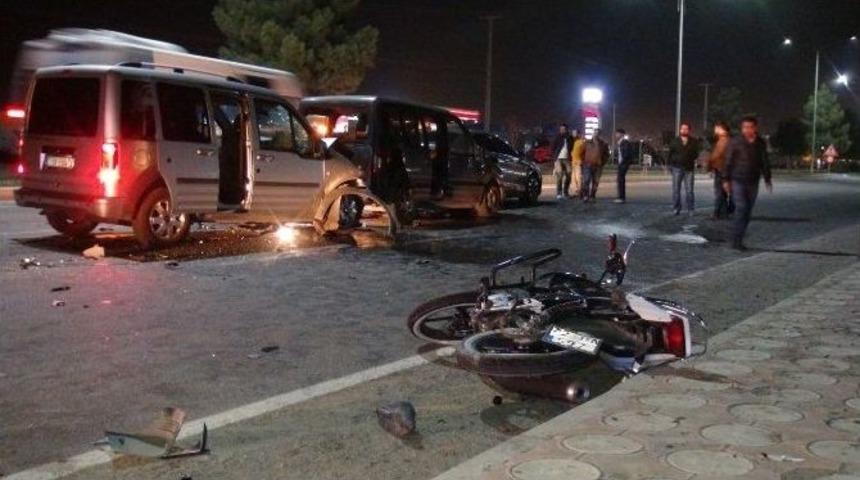 Batman&rsquo;da Zincirleme Kaza: 5 Yaralı