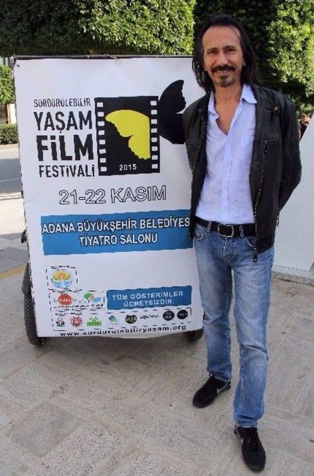 Film Festivaline Bisikletli Tanıtım