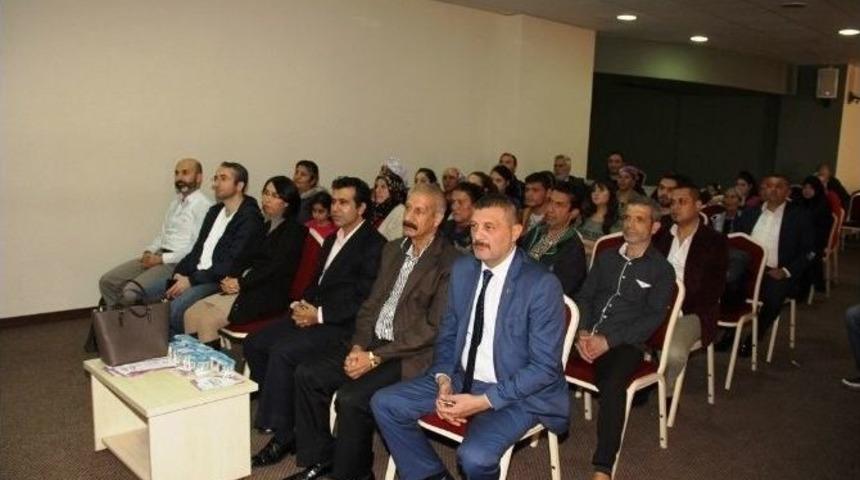 Romanlar Artık Erken Evlenmeyecek