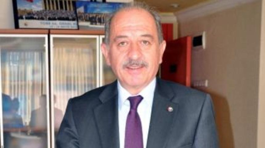 K&uuml;tbo&rsquo;dan Bin 250 &Ouml;ğrenciye Kaban