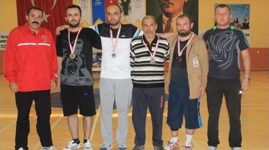 Atat&uuml;rk&rsquo;&uuml; Anma Masa Tenisi M&uuml;sabakaları Sona Erdi