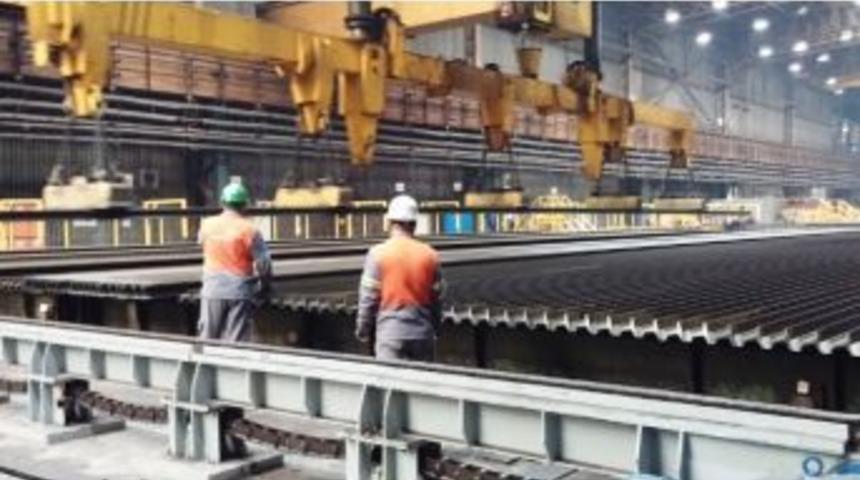 Ak&ccedil;aray Hattının Rayları Bekleniyor