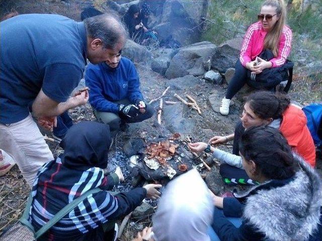 Sonbaharda 10 Kilometrelik Doğa Yürüyüşü