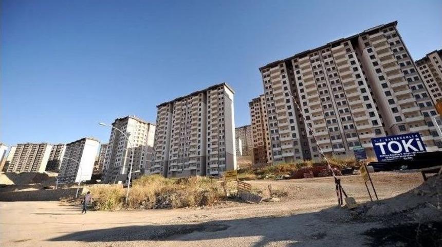 Kentsel Dönüşümde Hak Sahiplerine Bin 169 Konut Verilecek